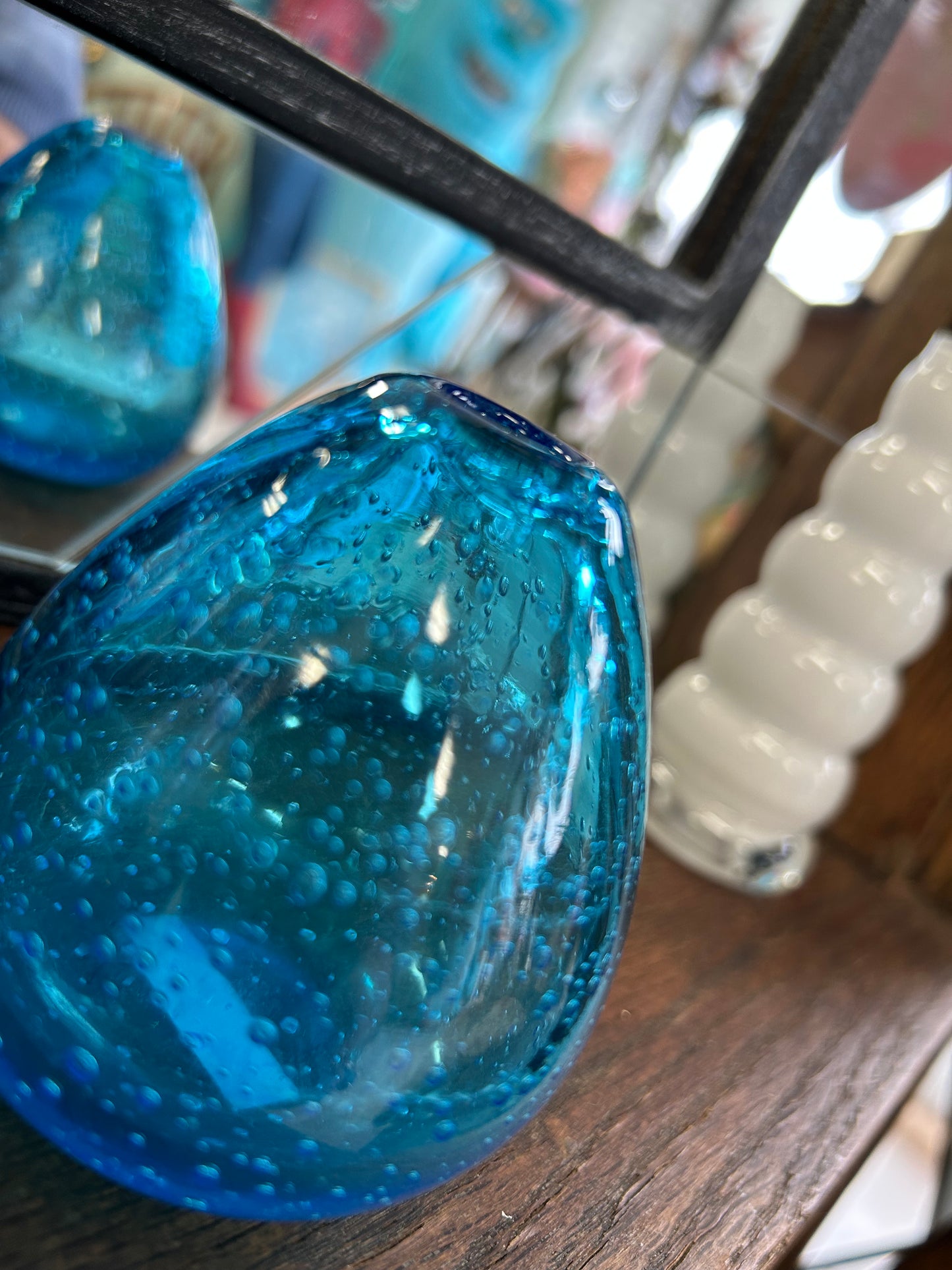 Little seeded blue glass vase!