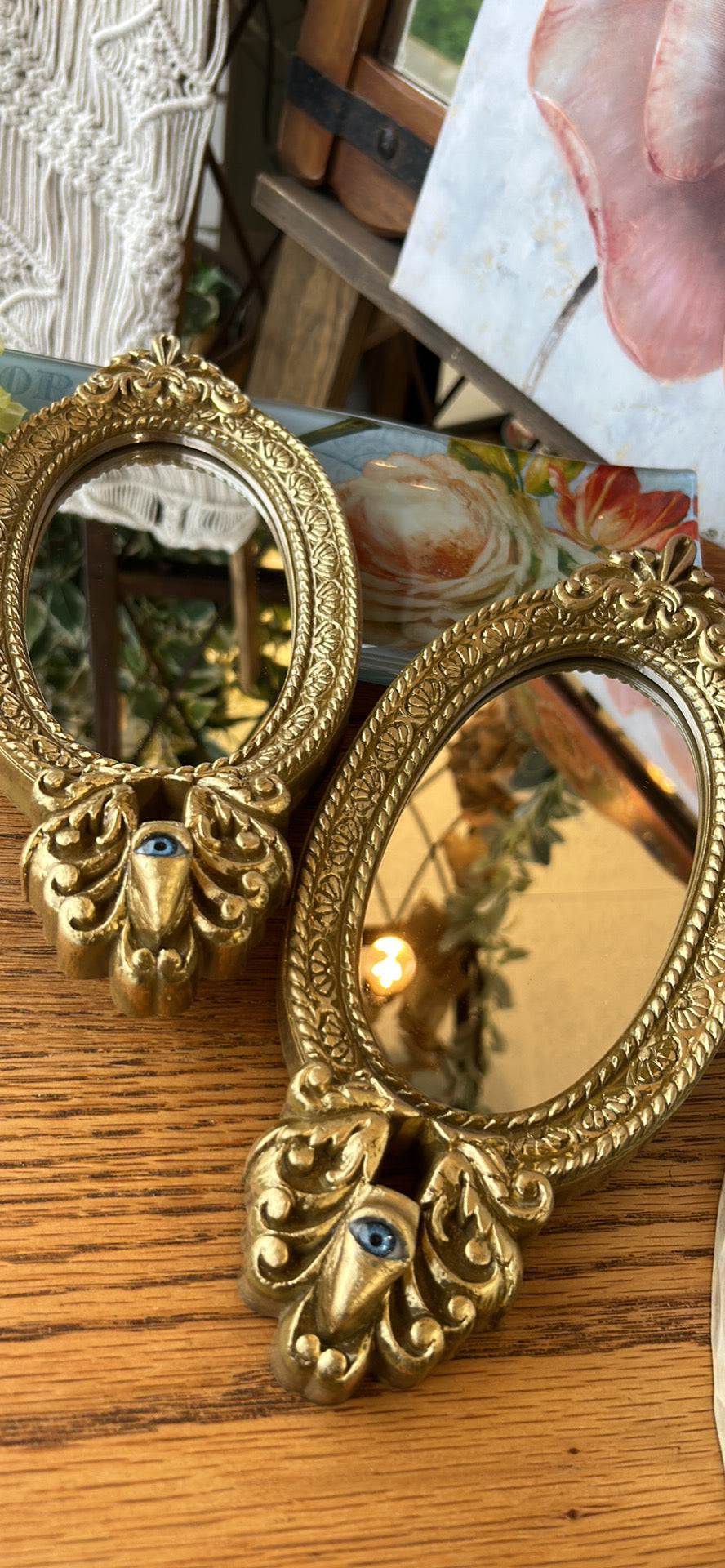 Vintage mirror with hidden eye!