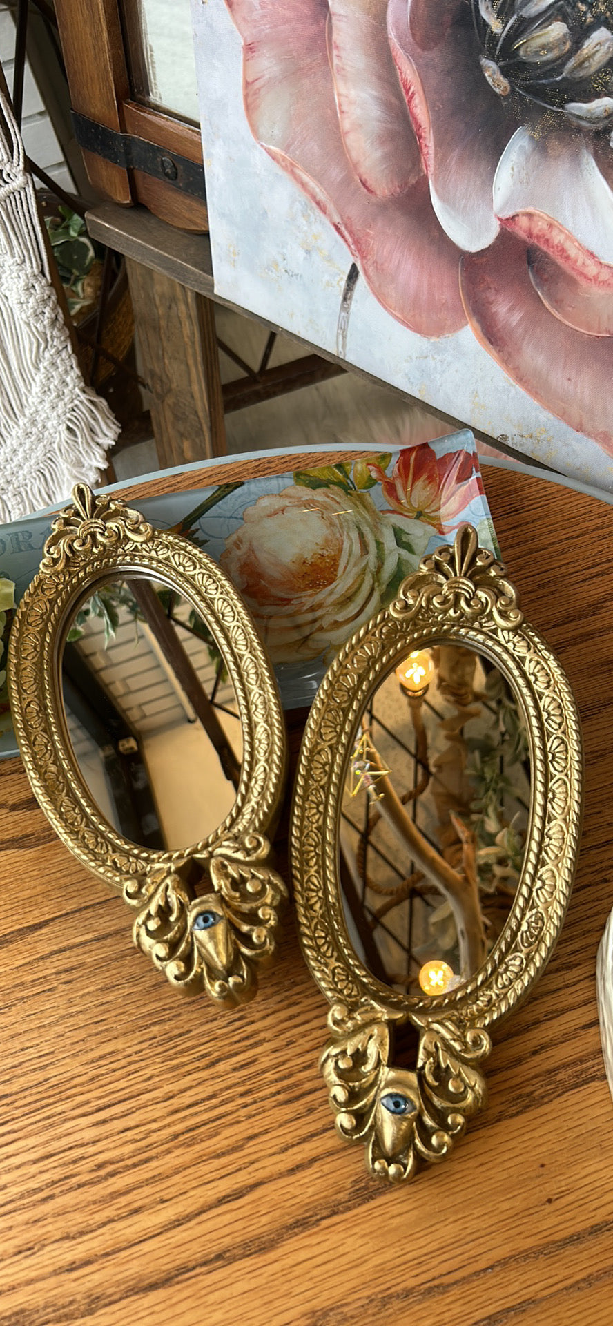 Vintage mirror with hidden eye!